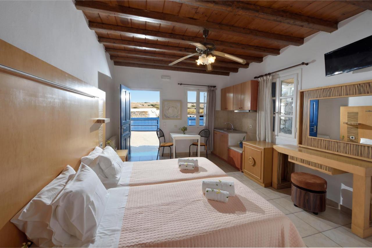 Adonis Rooms Kalo Livadi Exterior photo