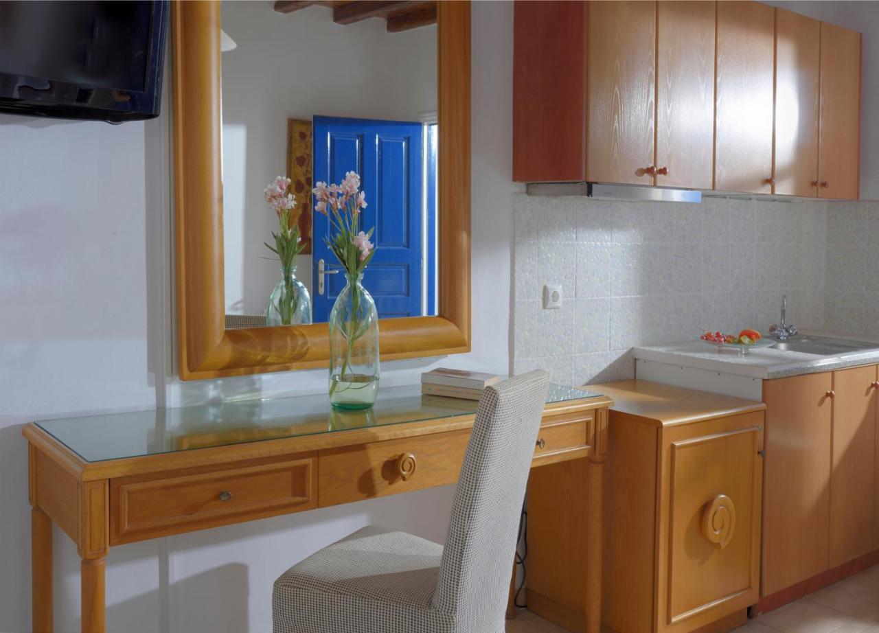 Adonis Rooms Kalo Livadi Exterior photo